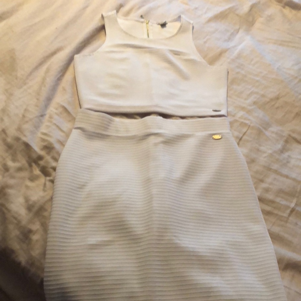 Guess white crop outfit